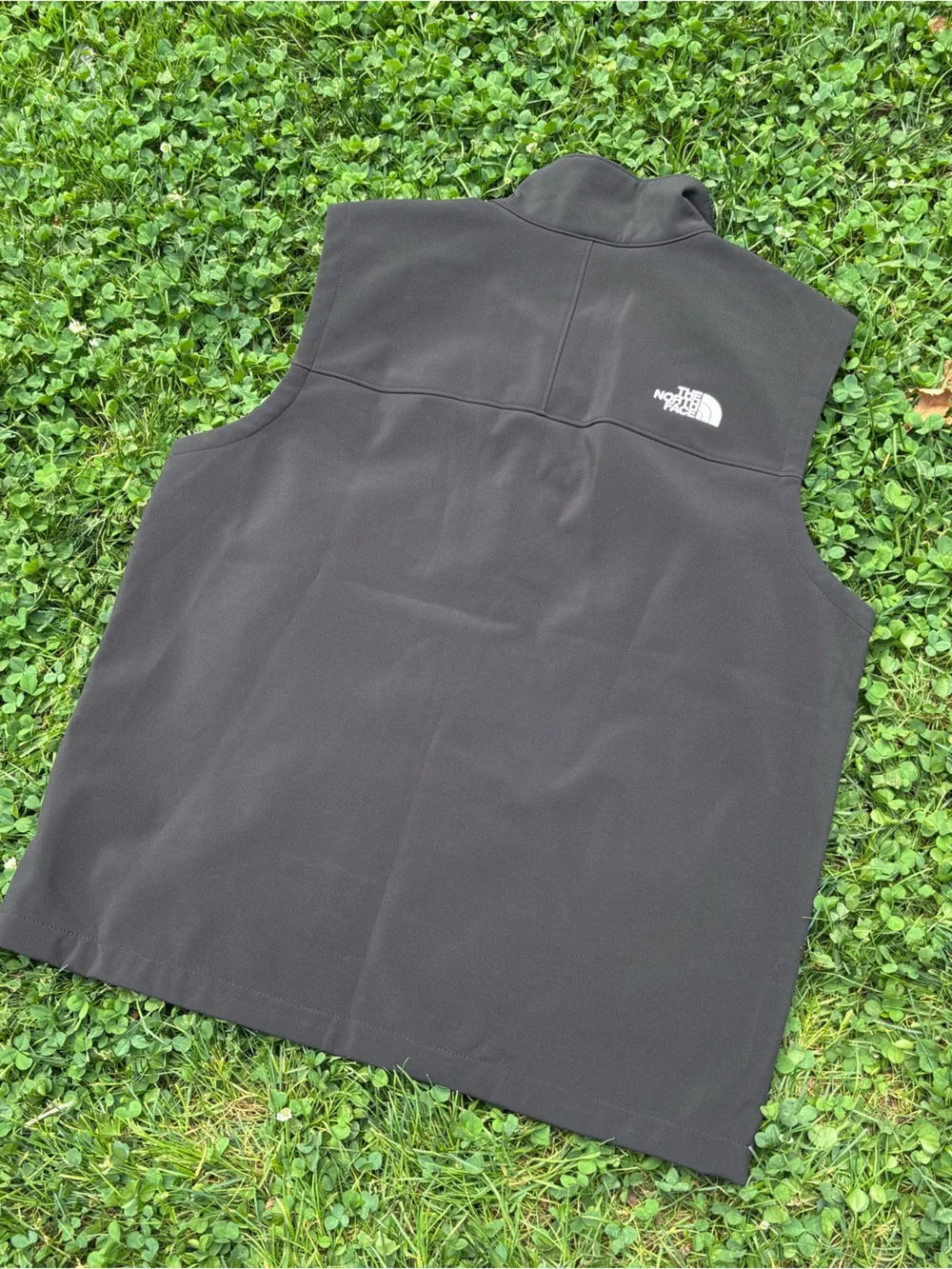 The North Face Men’s Black WindWall Softshell Vest